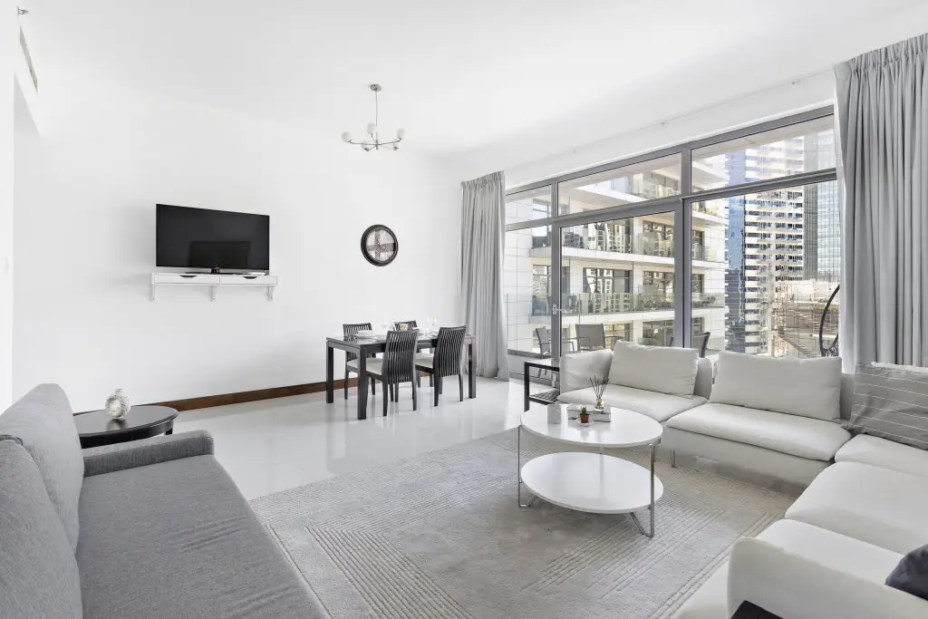 Дубай: Апартаменты WelHome - Urban Retreat with Terrace and City Views