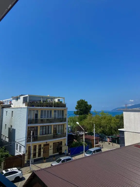 Гагра: Гостевой дом Кипарис