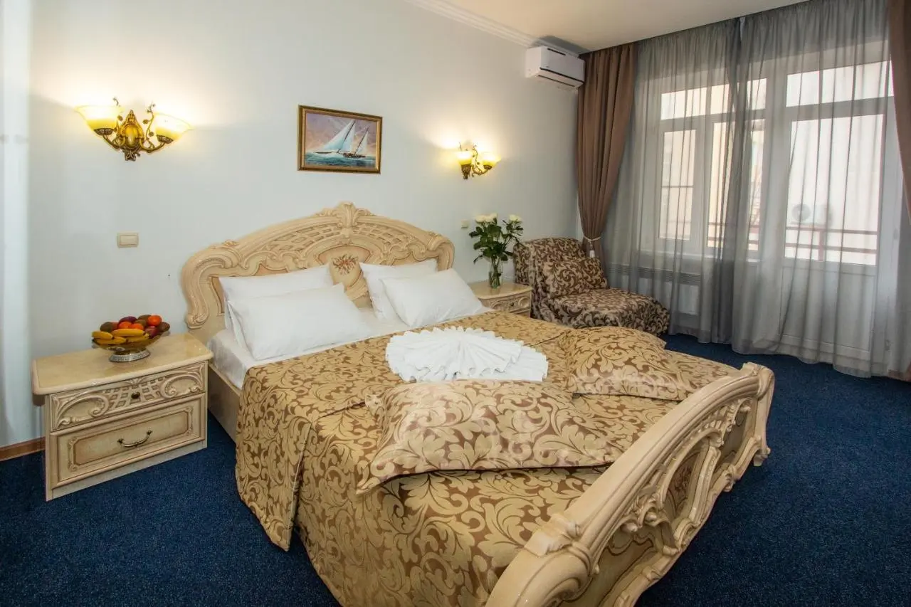Витязево: Hotel Orion
