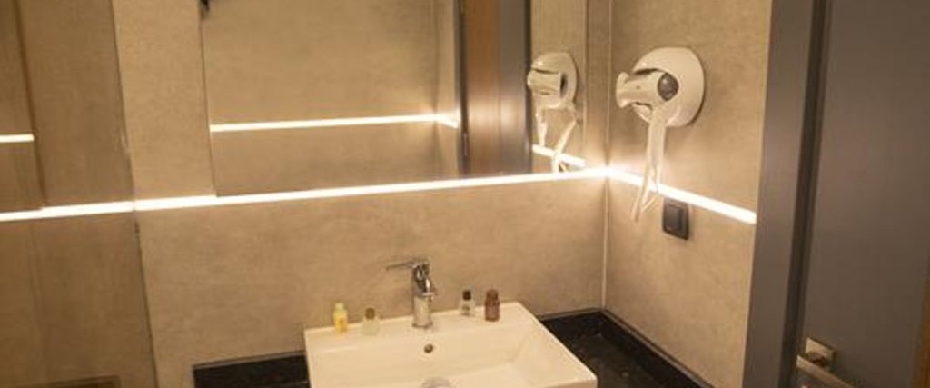 Дёшемеалты: Otel Evdirhan