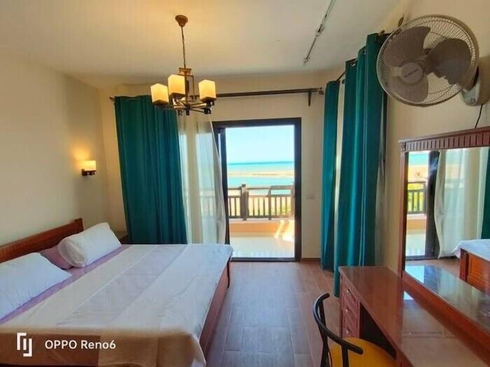 Luxury Half Villa Sea View — фото 1