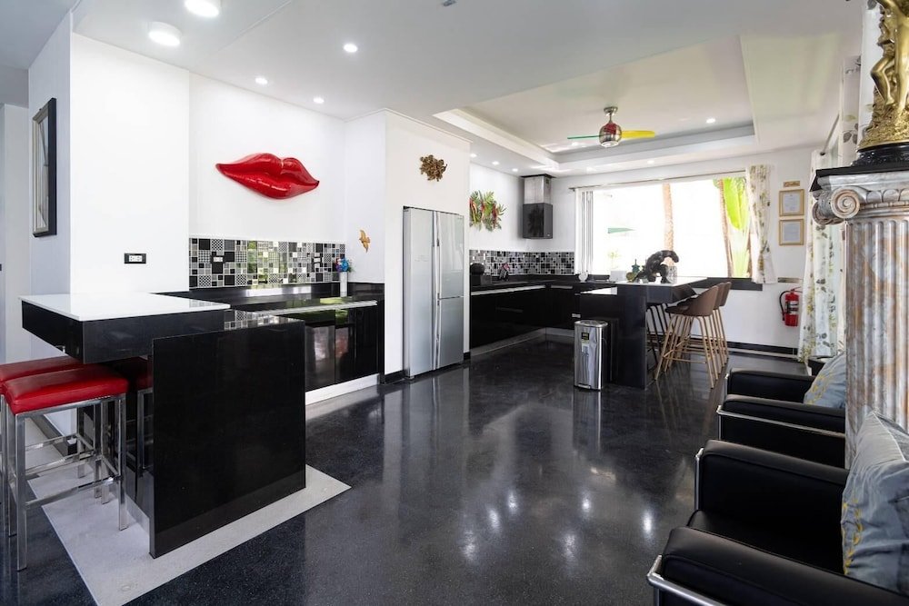 Муанг: Luxury 7 Bedroom Villa In Rawai - GCR1