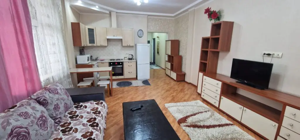 Алматы: Квартира Золотой квадрат Достык