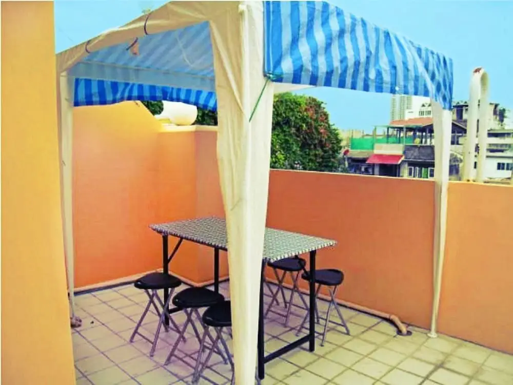 Бангкок: Full Hostel
