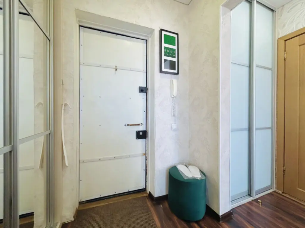 Омск: Апартаменты Cozy Rent Чайное Дерево