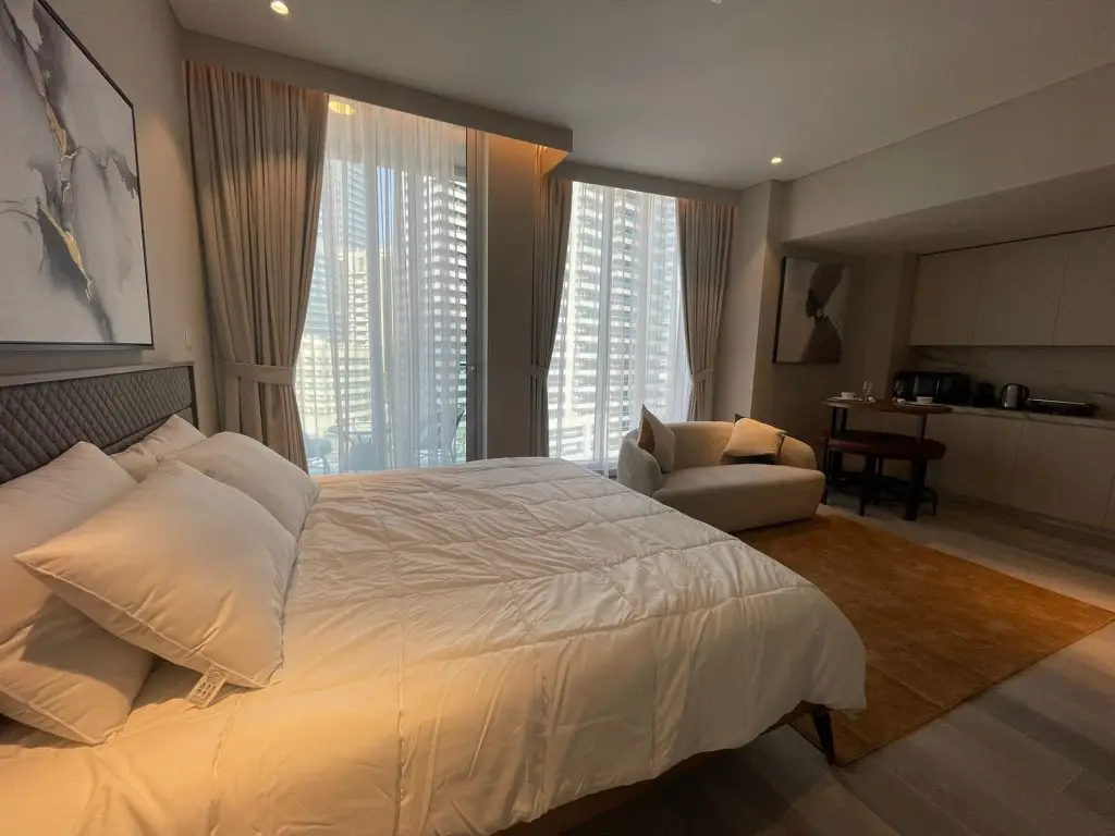 Дубай: Апартаменты Dubai Marina Walk Gem Modern Apt with Pool & Gym access, Steps to Beach & Metro