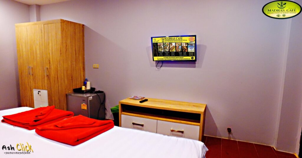 Кату: Madras Guest House