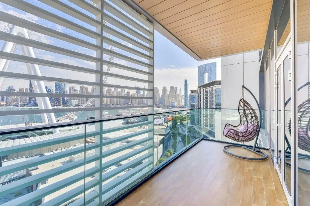 Дубай: Luxurious 3 BR Apt with maids room facing Ain Dubai, Bluewaters Island