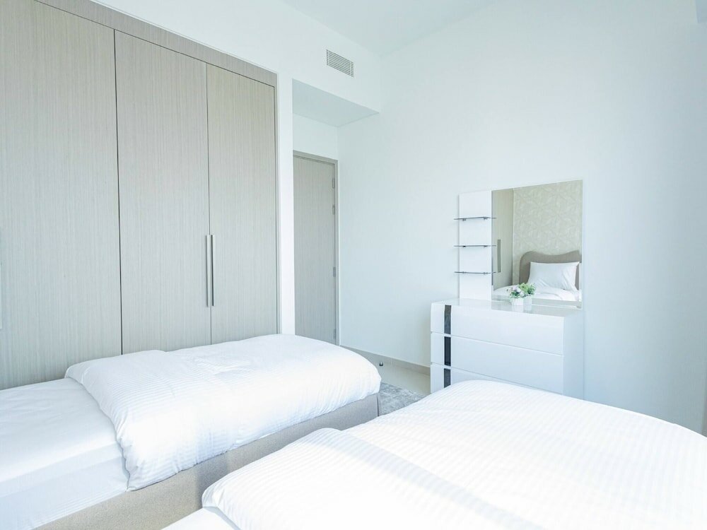 Дубай: Mh- Act - Burj View 3bhk-ref4001