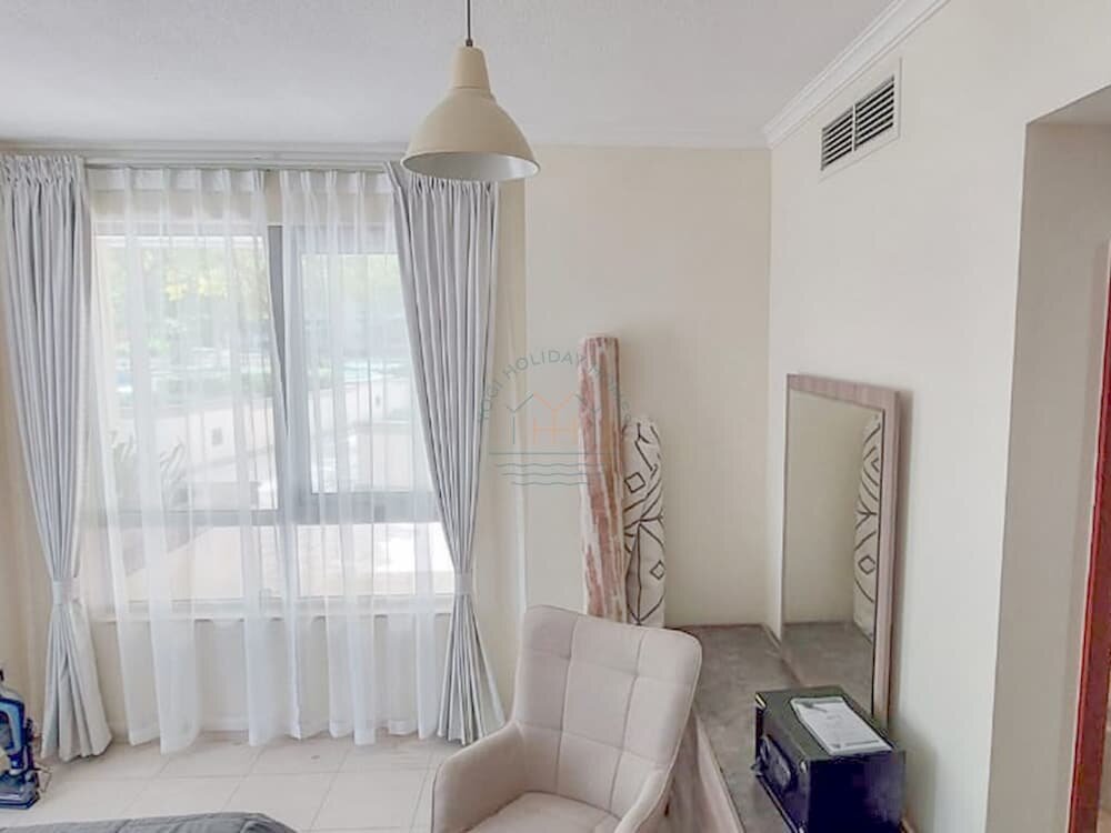 Дубай: Yogi - City Sophistication 1BR Apt at The Residences 7