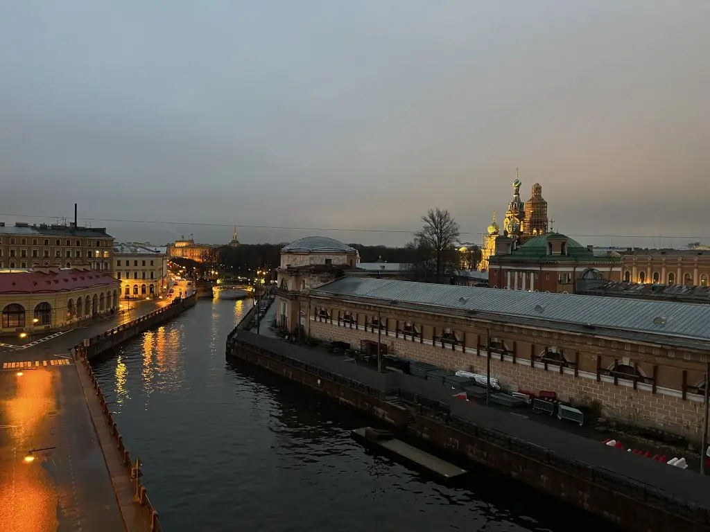 Санкт-Петербург: Жилое Помещение Moika River Near the Hermitage