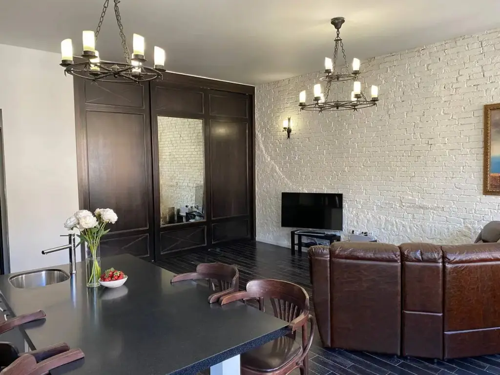 Санкт-Петербург: Квартира на Восстания 24/27