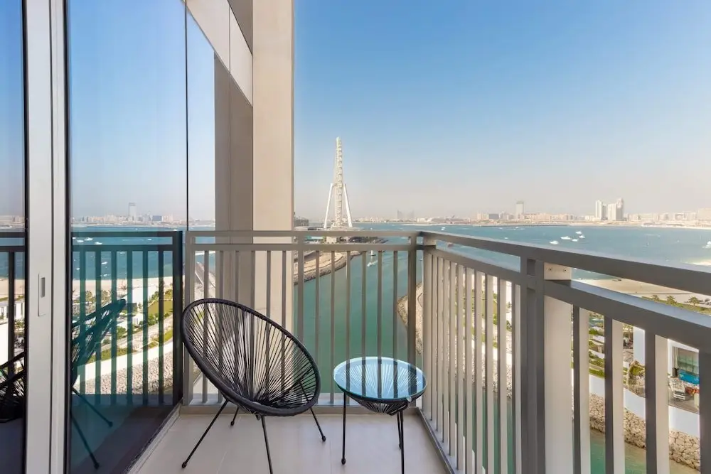 Дубай: Silkhaus Beach View Near JBR 52 42 Emaar Tower