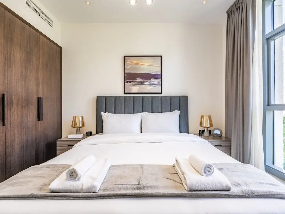 Дубай: Modern DT Escape1BR with Upscale Comfort