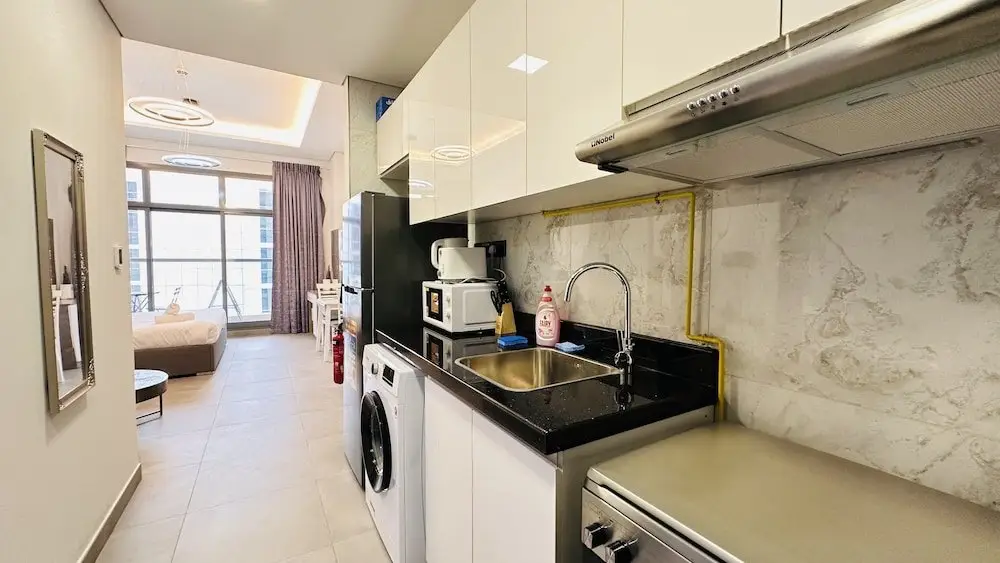 Дубай: Luxury Studio Apartments Business Bay With Balcony and Free parking by Belvilla