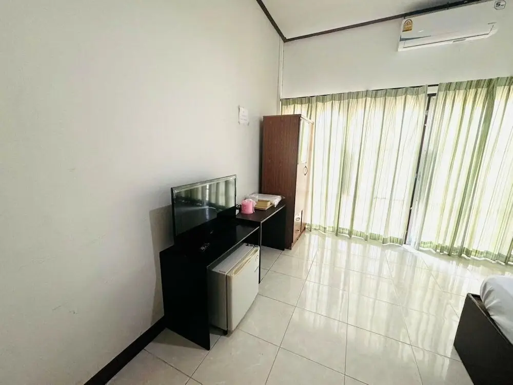 Чонбури: My Home Guesthouse
