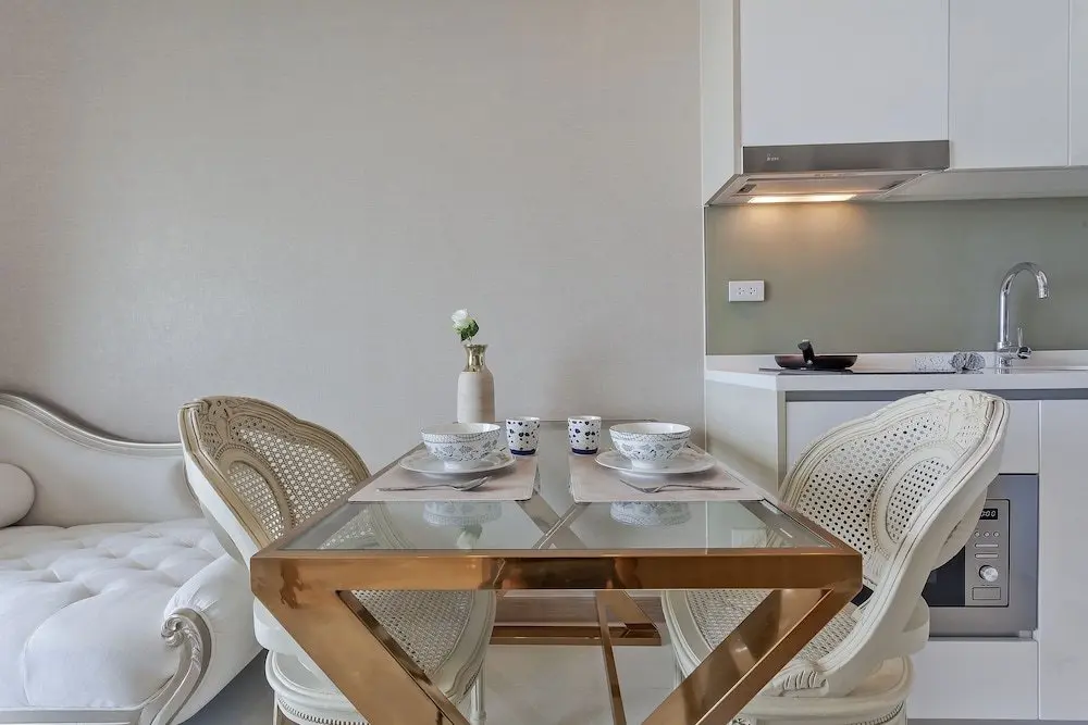 Паттайя: Riviera Apartments-100m to Jomtien Beach