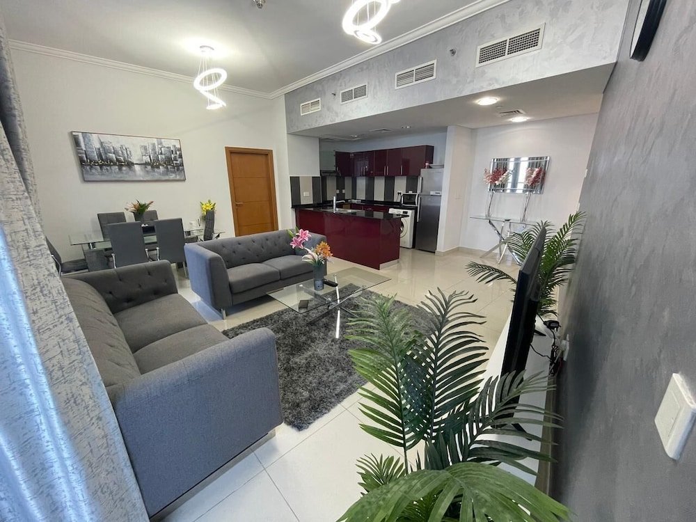 Дубай: Homes2Retreat 2Bedroom Apt Full Sea View