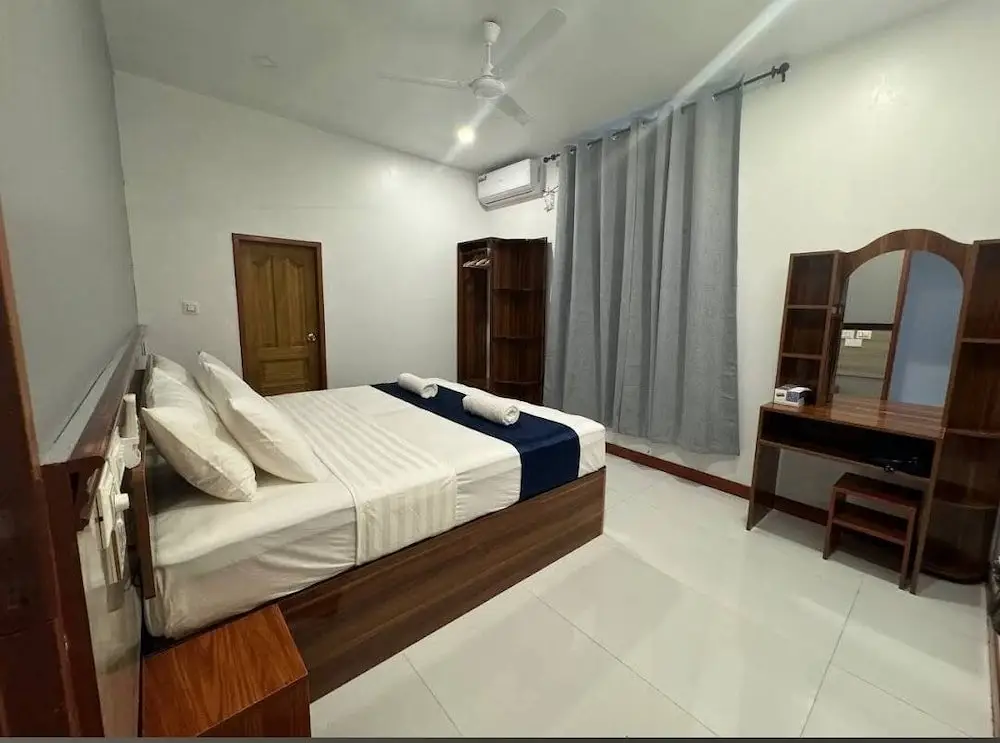Омаду (Атолл Алиф Дхаал): Picturesque luxury Hotel close to beach