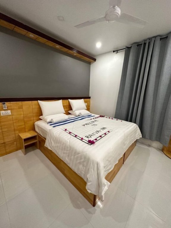 Омаду (Атолл Алиф Дхаал): Picturesque luxury Hotel close to beach