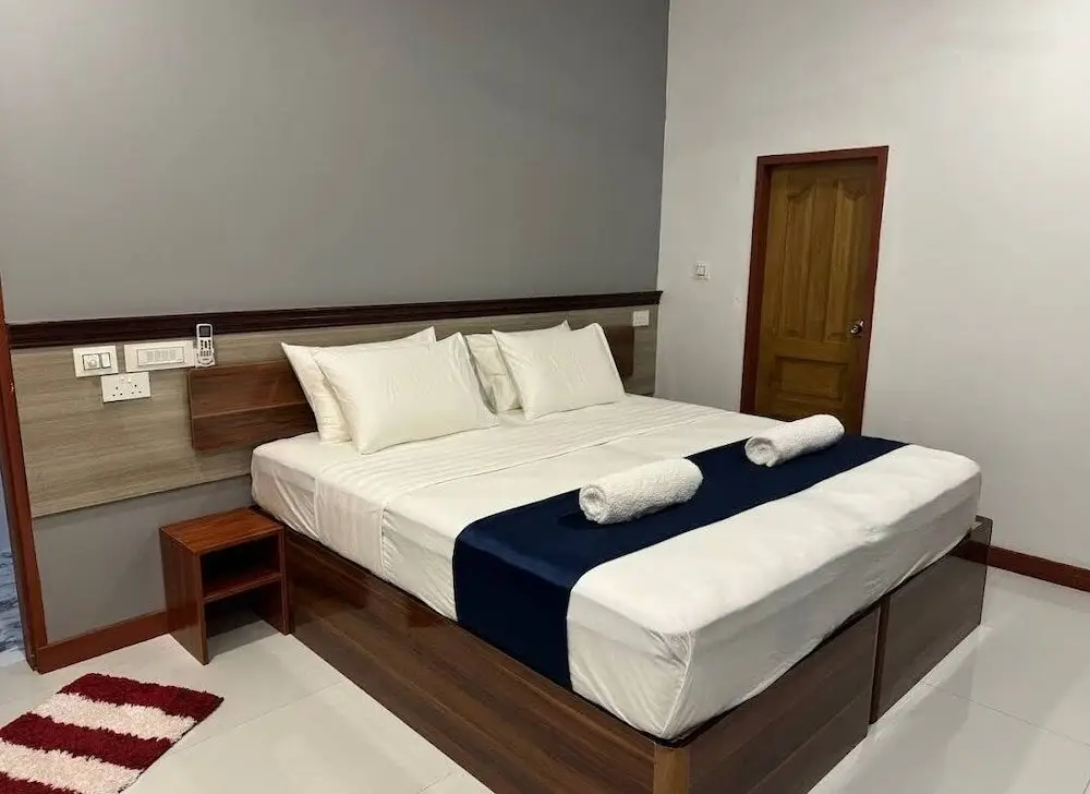 Омаду (Атолл Алиф Дхаал): Picturesque luxury Hotel close to beach