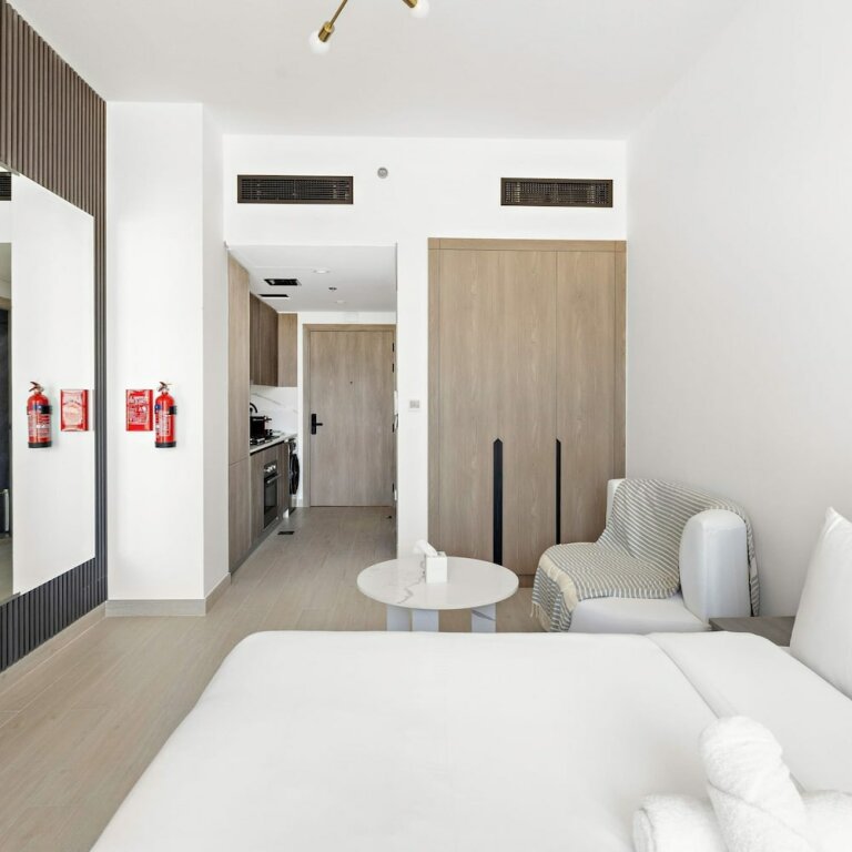 Stylish Studio in New Residence With Pool and gym — фото 1