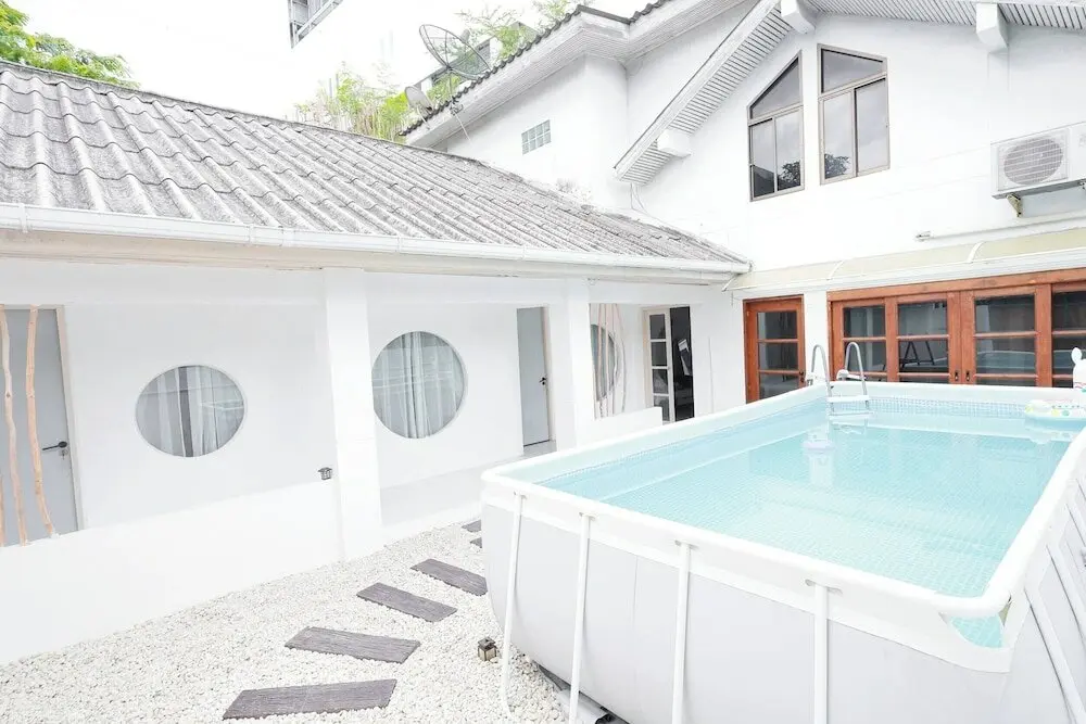Бангкок: 4 Bedroom/5 Beds Villa Din Daeng BKK