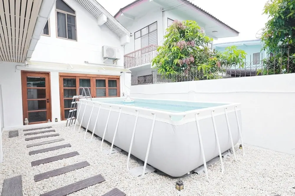 Бангкок: 4 Bedroom/5 Beds Villa Din Daeng BKK