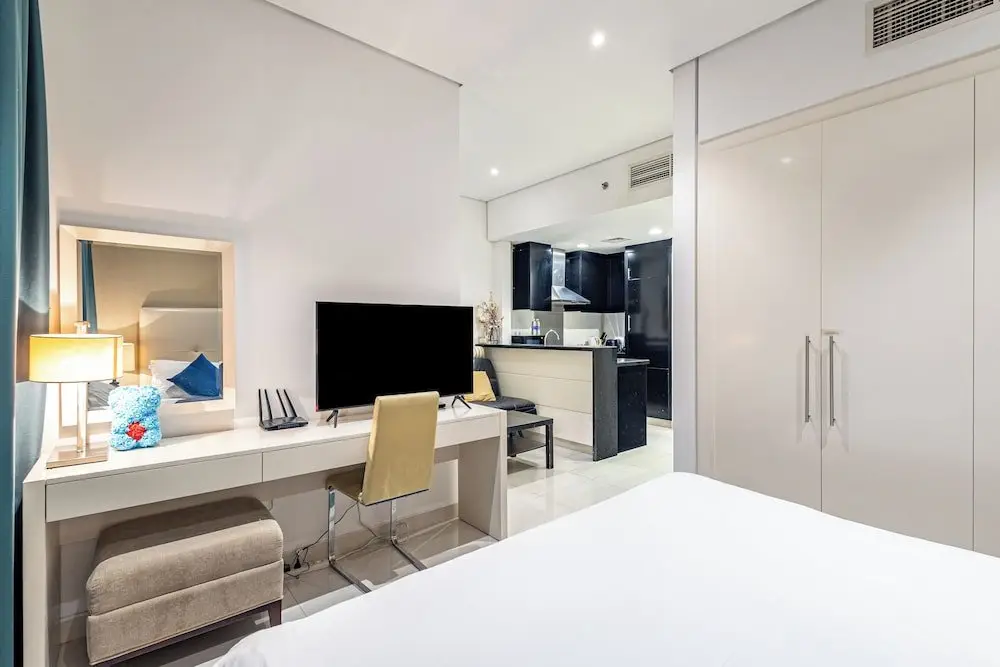 Дубай: SuperHost - Chic Studio on the 16th Floor in Business Bay