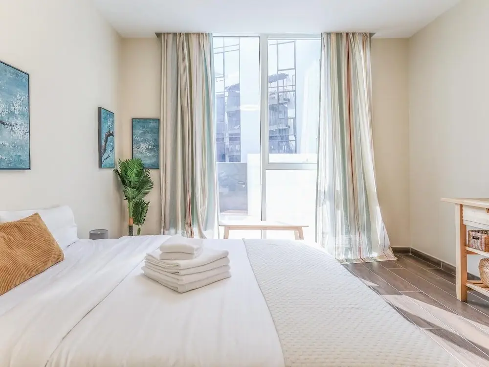 Дубай: Elite LUX Holiday Homes - Vibrant Exquisite Resort Style 1BD in Arjan Dubai