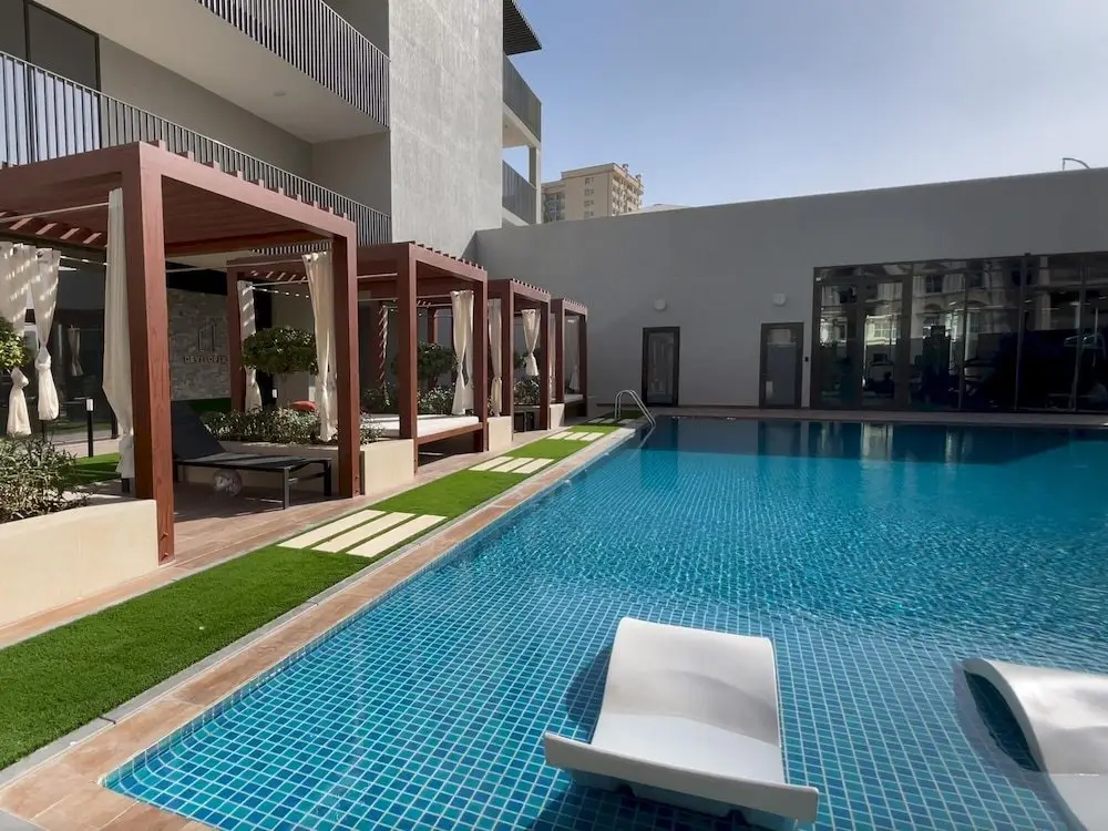 Дубай: Elite LUX Holiday Homes - Captivating 1BR Apt Games Pool Gym in Arjan Dubai