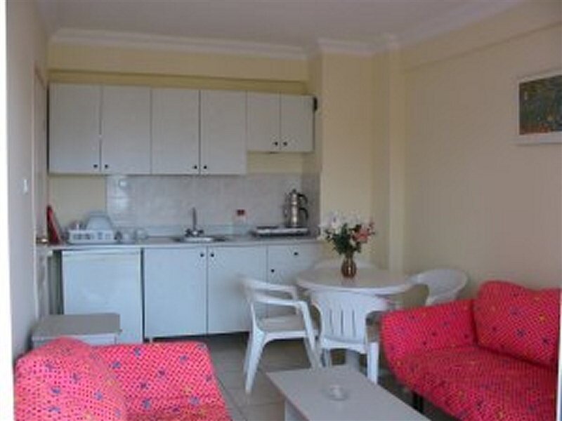 Армуталан: Club Aladdin Apartments