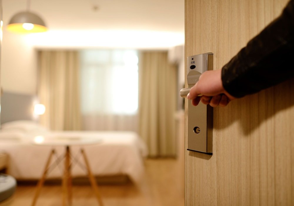 Арнавуткёй: Airport Hotel Organizer
