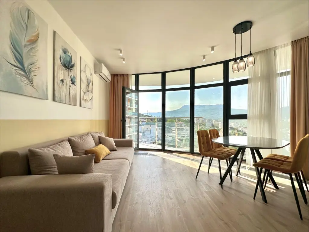 Апартаменты с отдельной спальней LS-Lux Moonlight лунного сияния в Алуште — фото 1