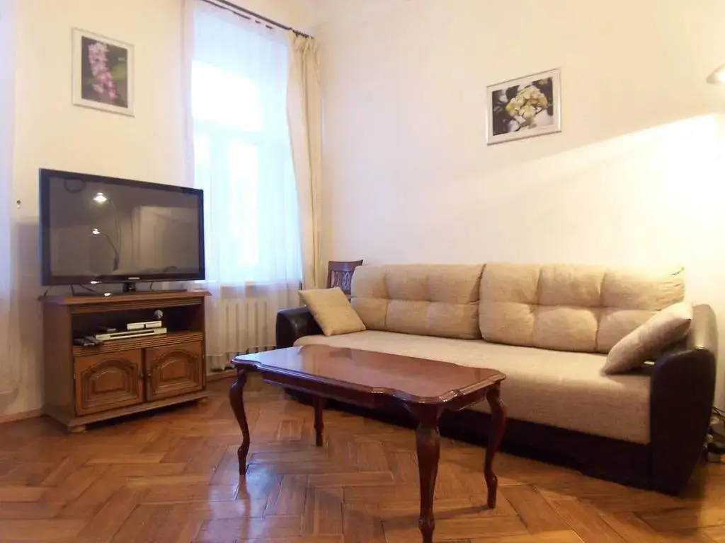 Москва: Intermark Patriarch's ponds Apartments