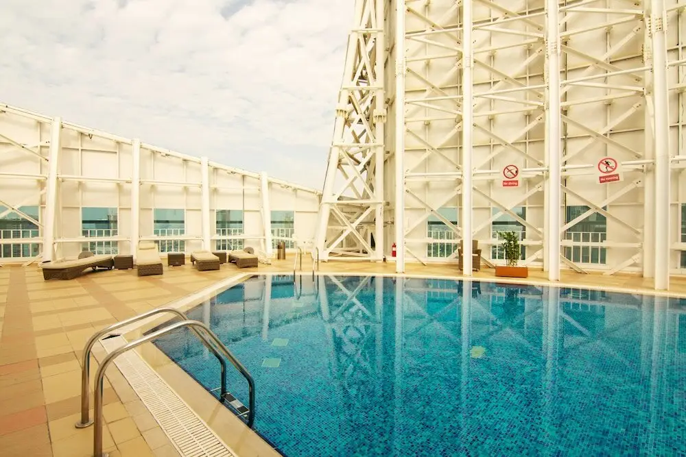 Дубай: Lux BNB Jumeirah Lake Towers