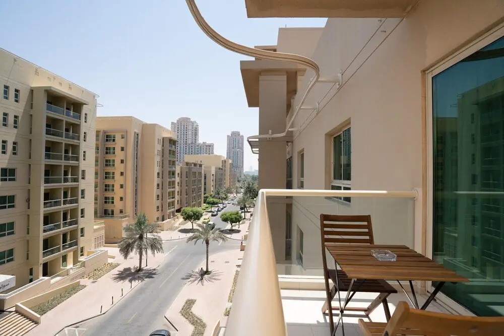 Дубай: Lux Bnb The Greens & Views