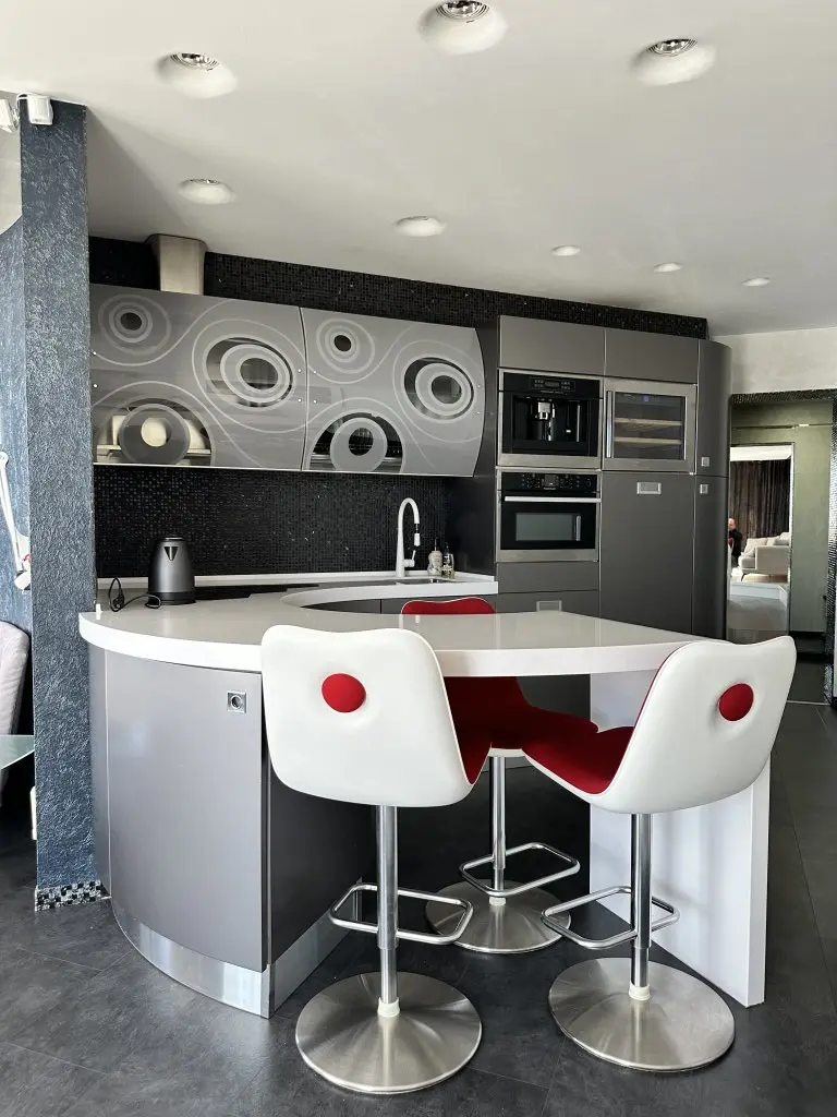 Иркутск: Апартаменты ЛЮКС с видом на Ангару