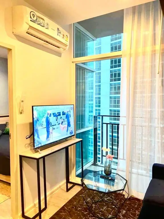 Паттайя: Апартаменты Grand AD Jomtien