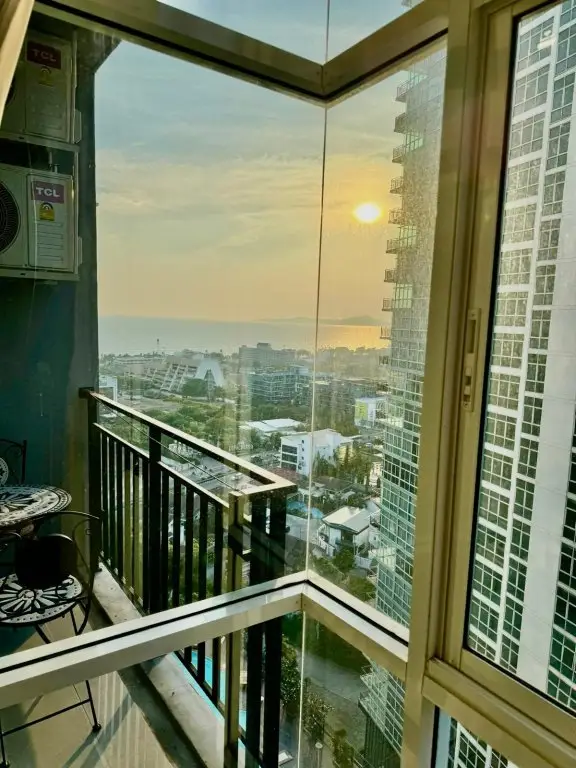 Паттайя: Апартаменты Grand AD Jomtien