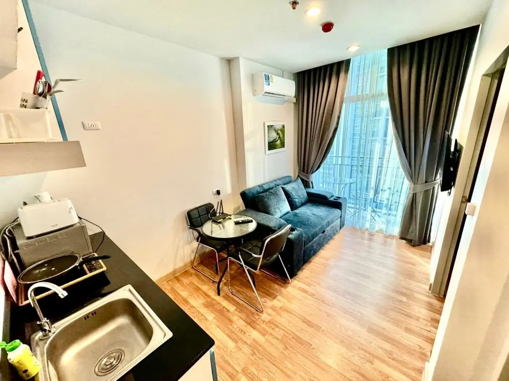 Паттайя: Апартаменты Grand AD Jomtien