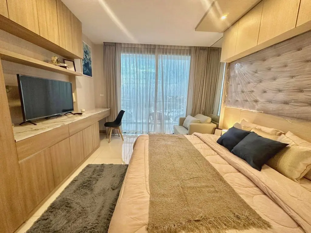 Паттайя: Апартаменты Riviera Wongamat Beach