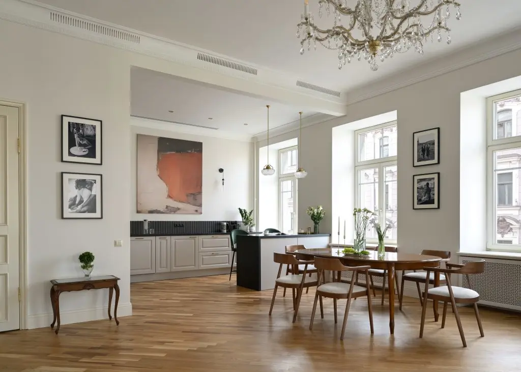 Воронеж: Minin Apartments с видом на Невский 150м²