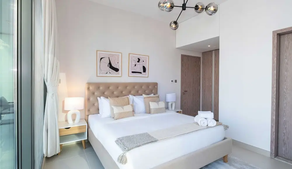 LUX  LIV Contemporary Marina View Suite — фото 1