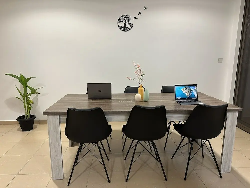 Дубай: Moonlight Hostel JBR