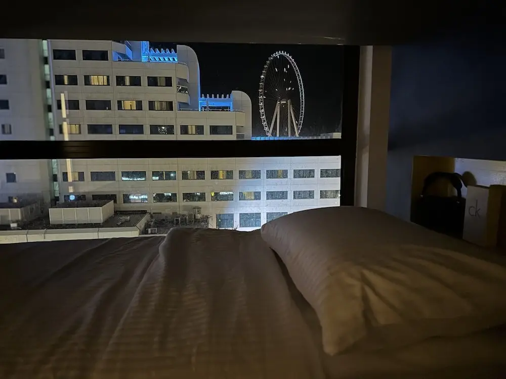 Дубай: Moonlight Hostel JBR