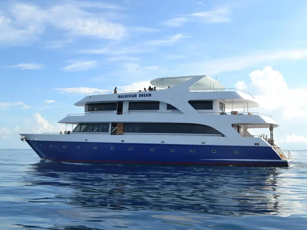 Северный атолл Мале: Maldivica Cruise ( Maldivian Dream)