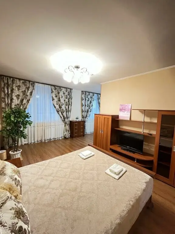 Аренда в Белых Росах на набережной Ярыгинская 23 — фото 1