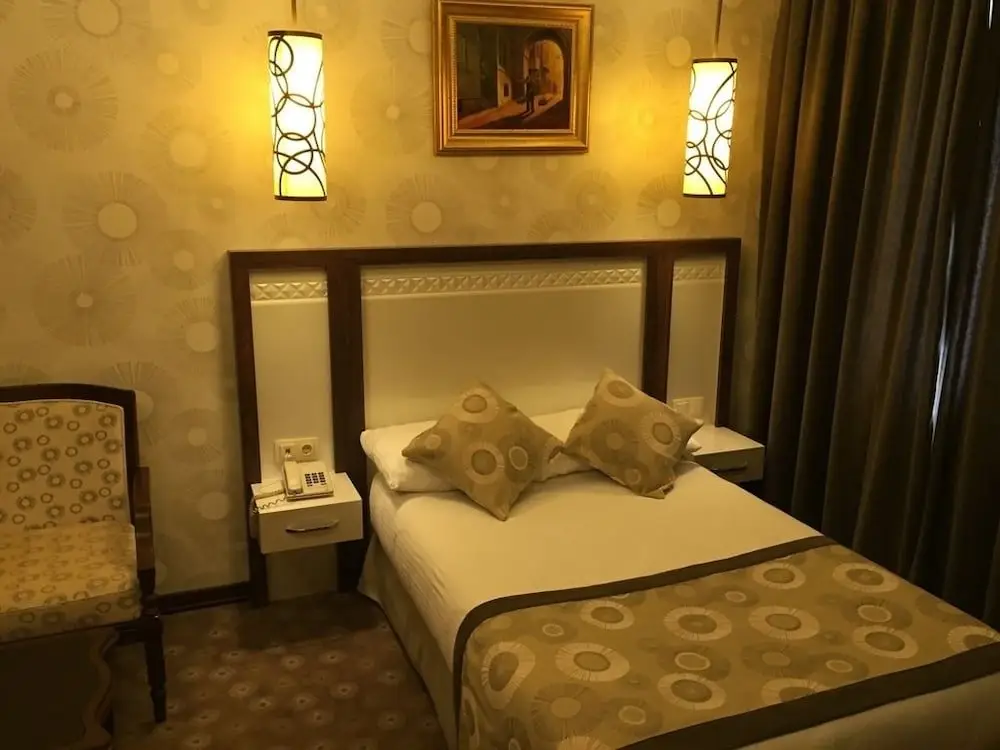 Агри: Cenas Hotel