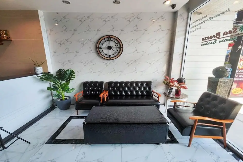 Sea Breeze Residence — фото 1
